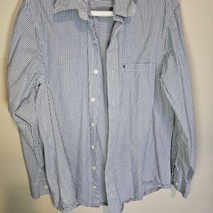 Izod Men's Blue and White Striped Button Down Shirt